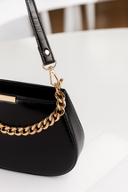 Noiré Gold Chain Clutch