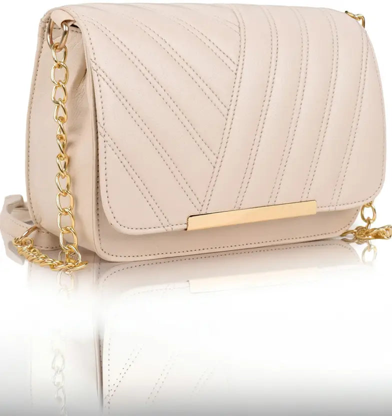 Elaris Beige Chain Carry