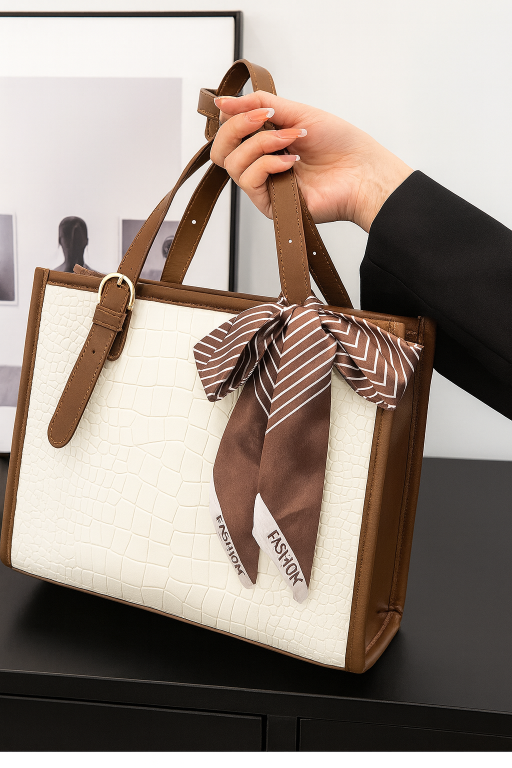 Selvara Caramel Accent Tote