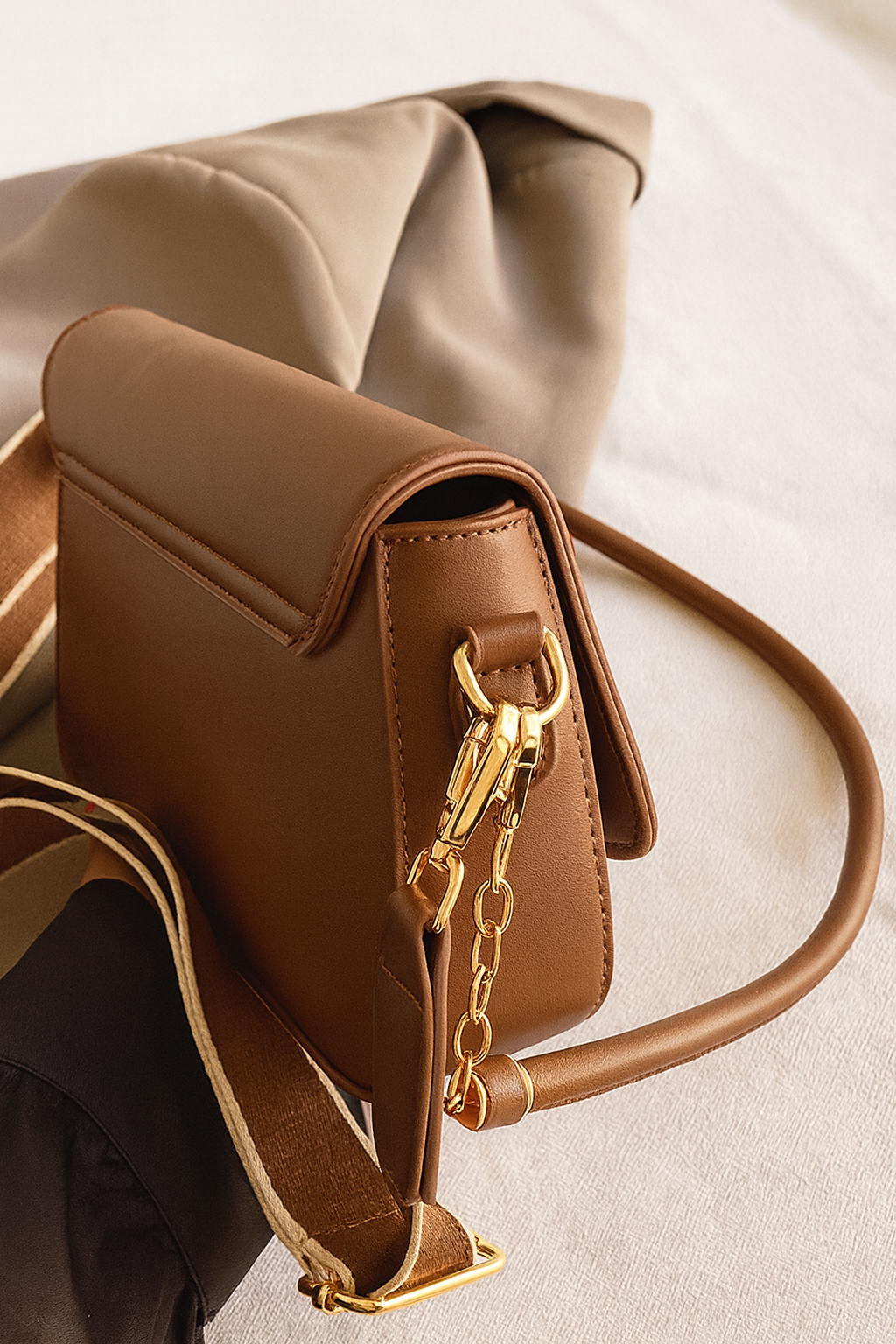 Hazel Classic Curve Carry